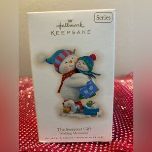 Hallmark Making Memories - The Sweetest Gift NIB